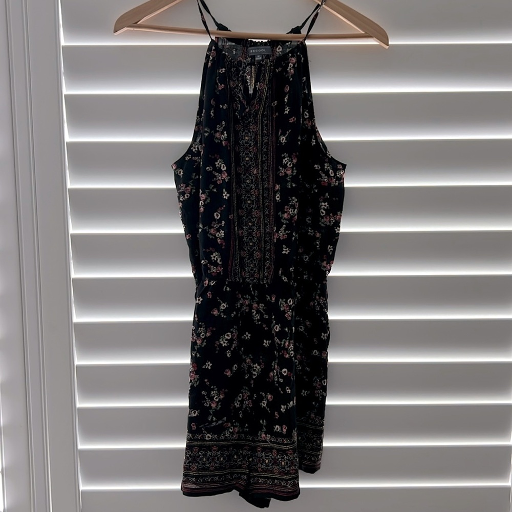 Black Floral Romper NWOT Size M